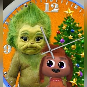 Grinch n Max clock